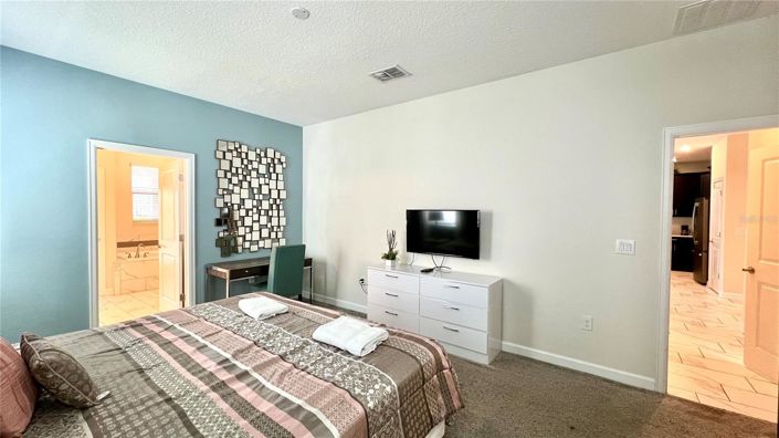 Image No.23-8 Bed House for sale