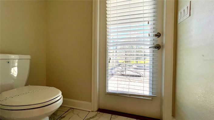 Image No.28-8 Bed House for sale