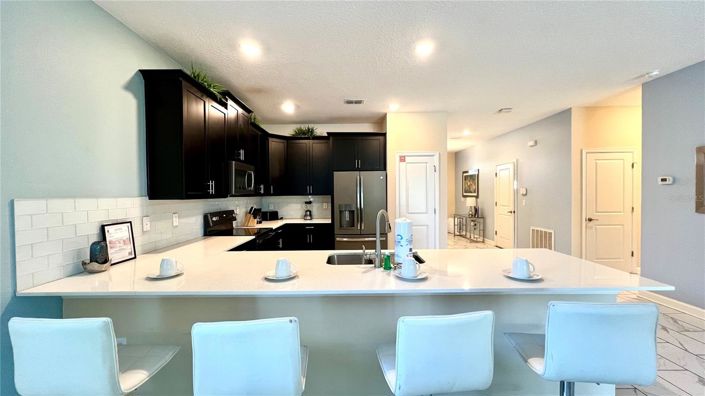 Image No.32-8 Bed House for sale