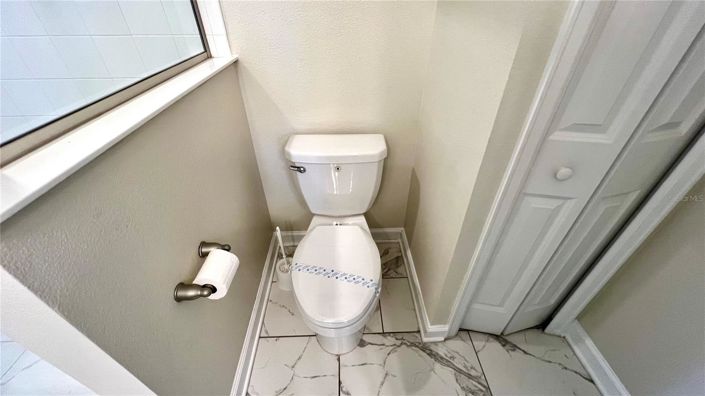 Image No.70-8 Bed House for sale