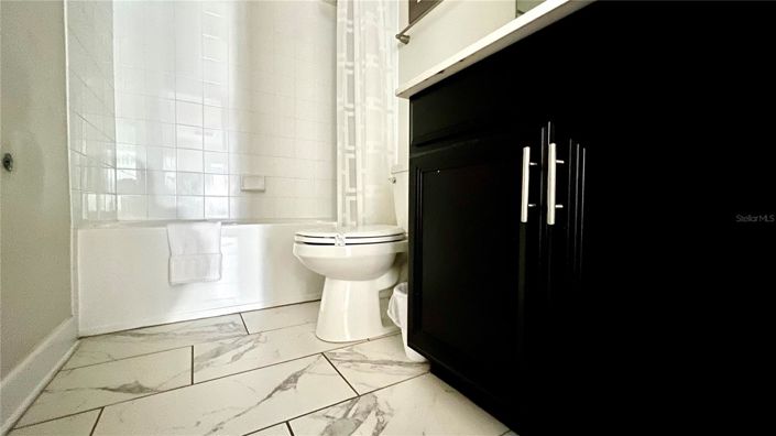 Image No.78-8 Bed House for sale