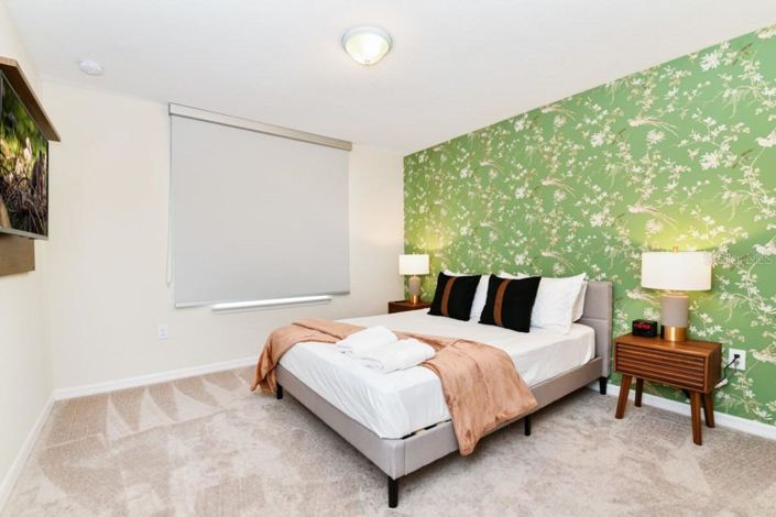 Image No.24-6 Bed House for sale