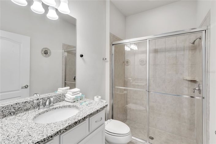 Image No.6-8 Bed House for sale