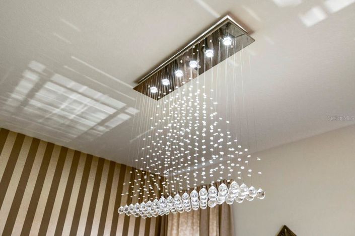 Image No.21-6 Bed House for sale