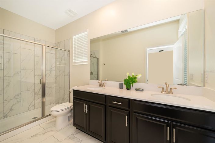 Image No.20-5 Bed House for sale