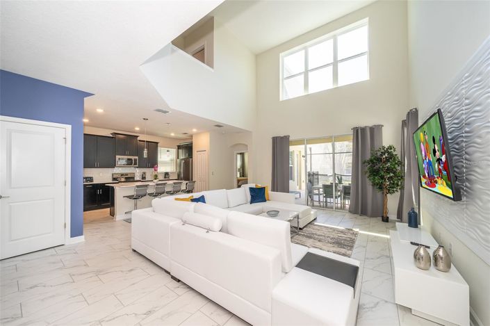 Image No.6-5 Bed House for sale