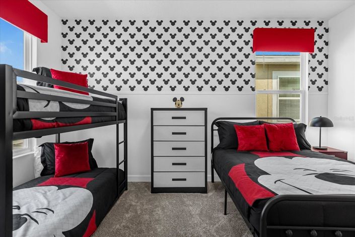 Image No.18-5 Bed House for sale