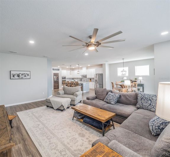 Image No.20-4 Bed House for sale