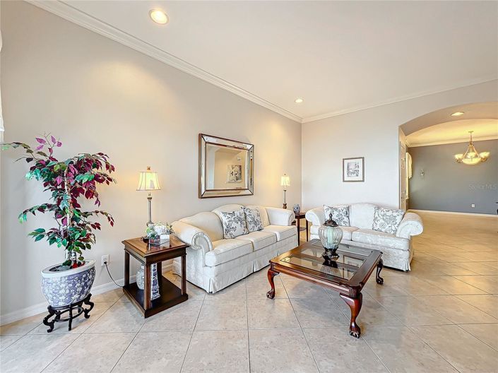 Image No.15-3 Bed Townhouse for sale