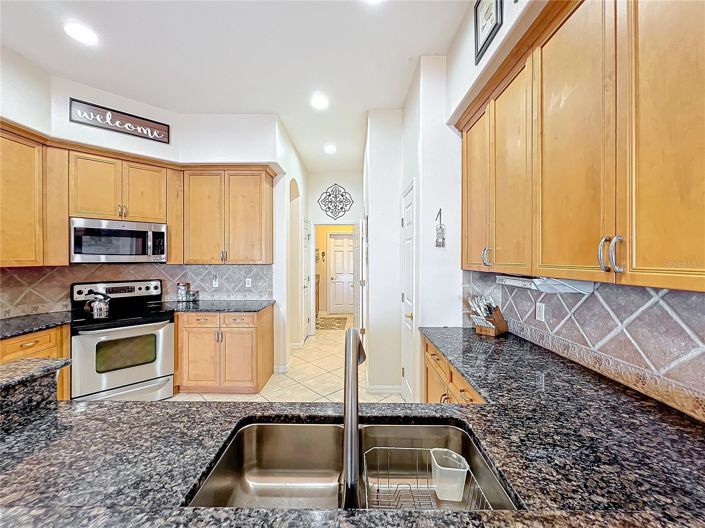 Image No.20-3 Bed Townhouse for sale