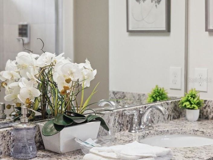 Image No.35-5 Bed House for sale