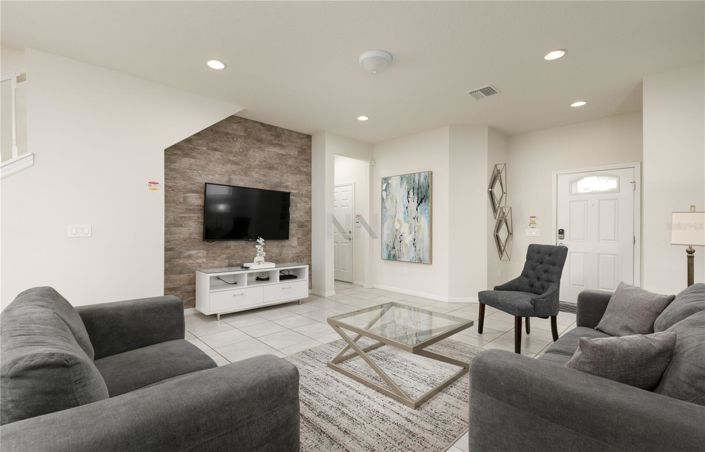 Image No.3-5 Bed House for sale