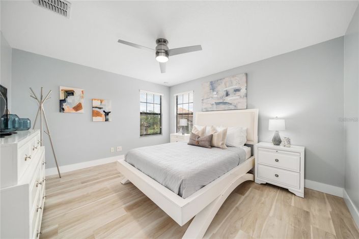 Image No.16-6 Bed House for sale