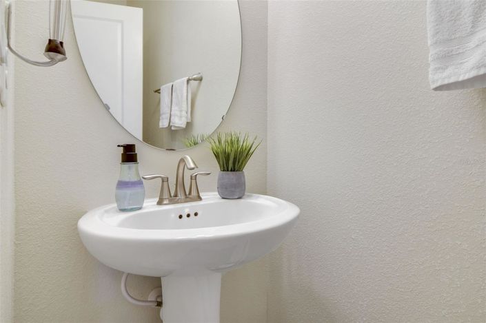 Image No.28-4 Bed House for sale