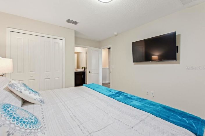 Image No.22-7 Bed House for sale