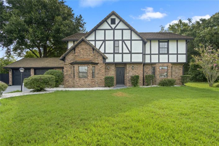 Image No.2-6 Bed House for sale