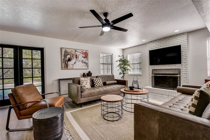 Image No.40-6 Bed House for sale