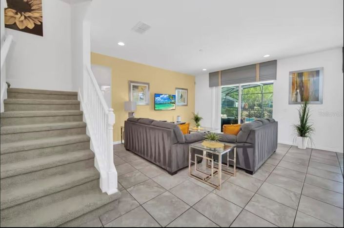 Image No.11-6 Bed House for sale