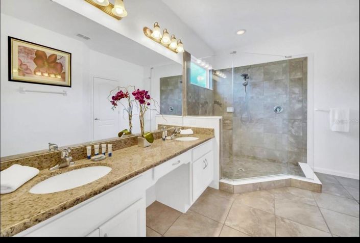 Image No.22-6 Bed House for sale