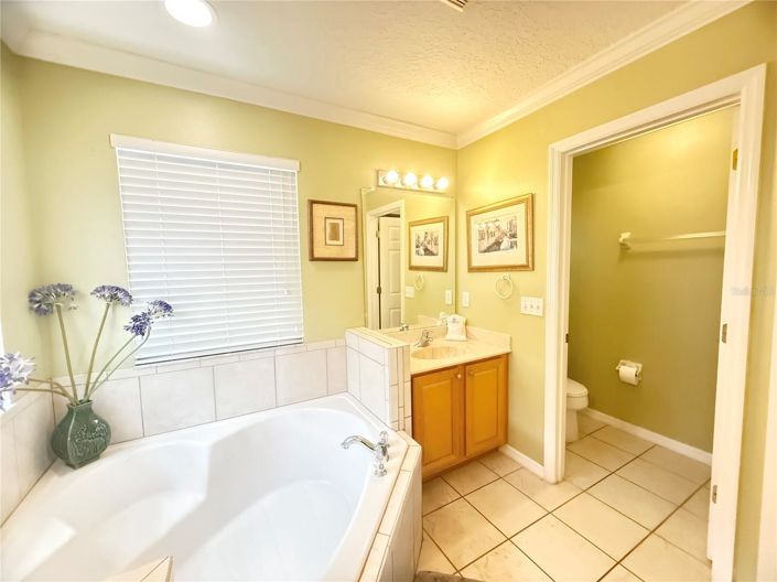 Image No.38-7 Bed House for sale