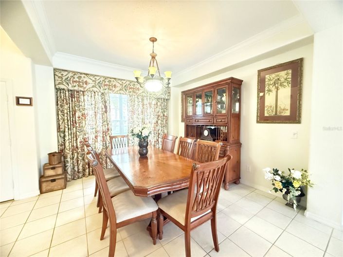 Image No.5-7 Bed House for sale