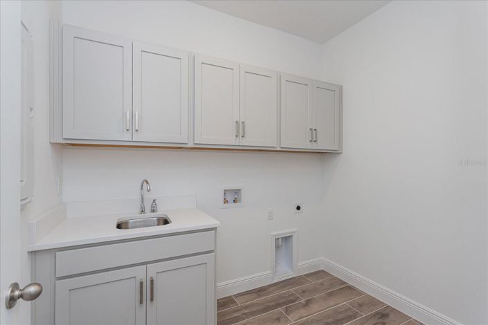 Image No.21-4 Bed House for sale