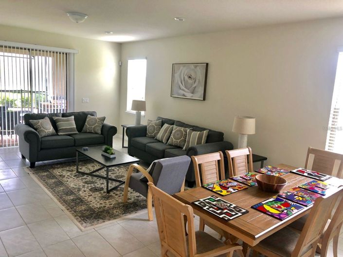 Image No.10-6 Bed House for sale