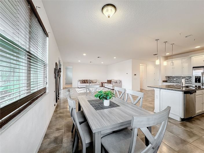 Image No.20-5 Bed House for sale