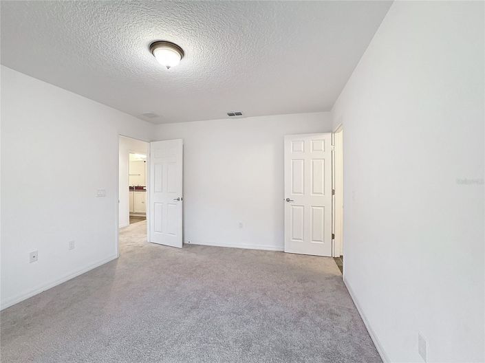 Image No.45-5 Bed House for sale