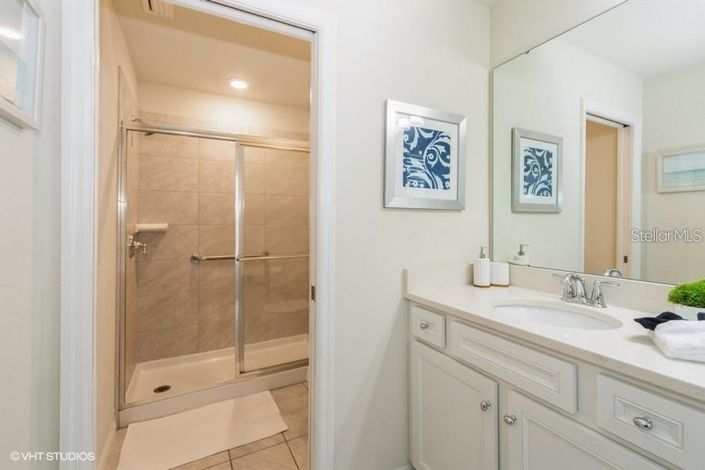 Image No.33-6 Bed House for sale