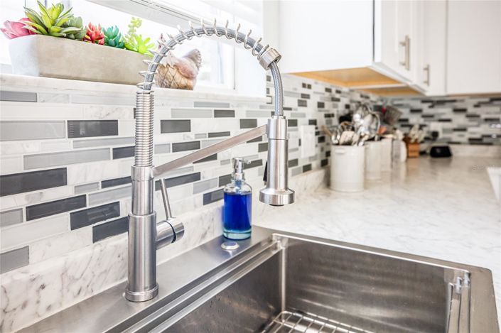 Image No.22-6 Bed House for sale