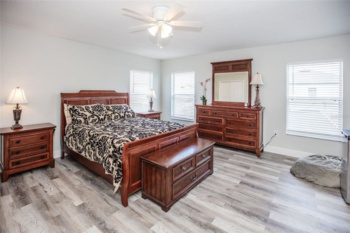 Image No.56-6 Bed House for sale