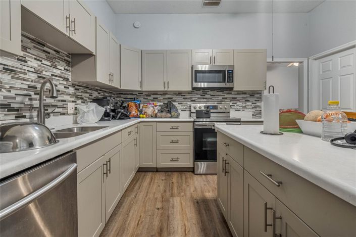 Image No.22-5 Bed House for sale