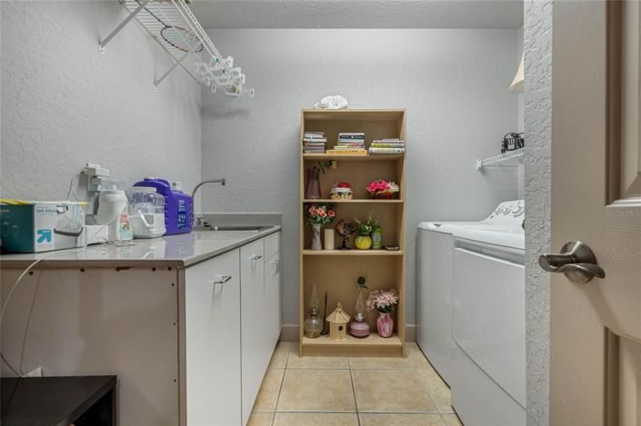 Image No.26-5 Bed House for sale