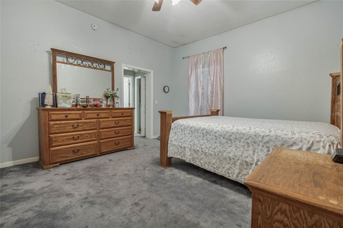 Image No.37-5 Bed House for sale