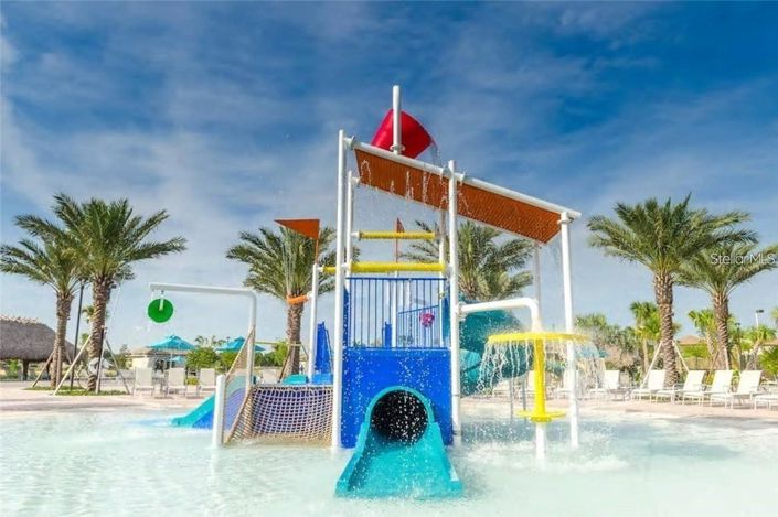 Image No.18-6 Bed House for sale