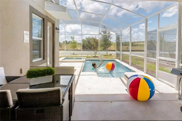 Image No.18-5 Bed House for sale