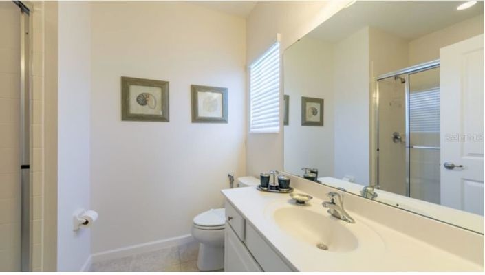 Image No.19-6 Bed House for sale