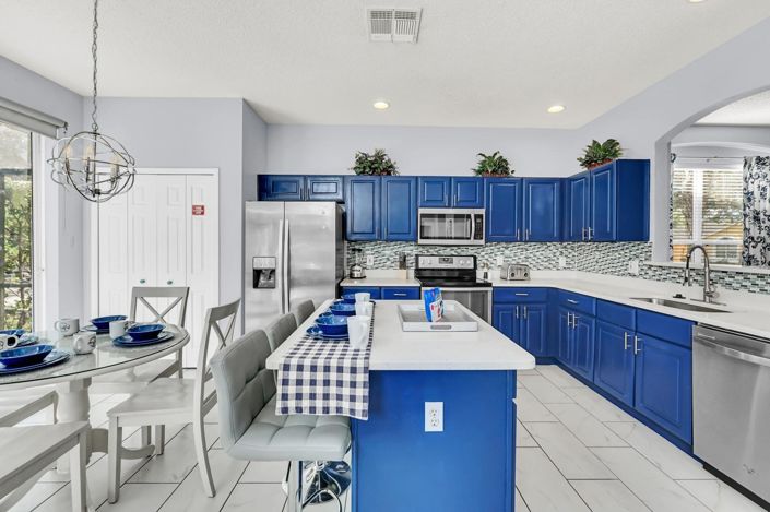 Image No.17-6 Bed House for sale