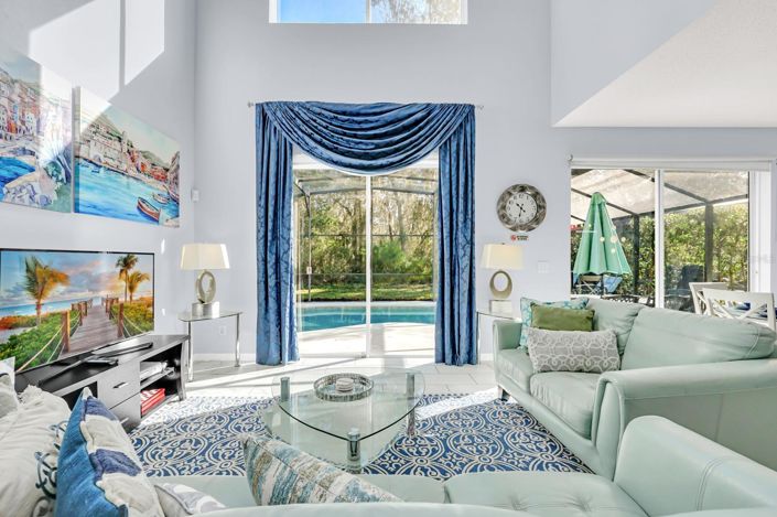 Image No.3-6 Bed House for sale