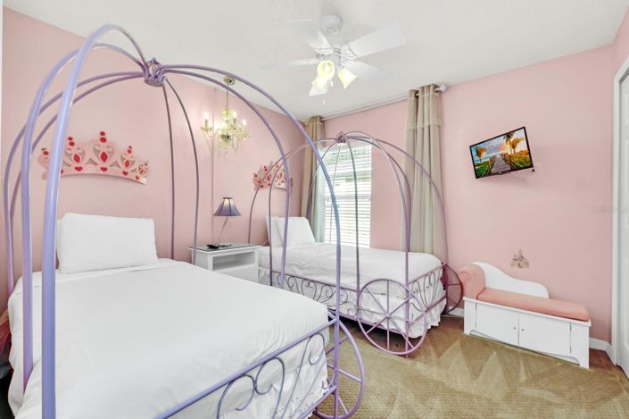 Image No.40-6 Bed House for sale