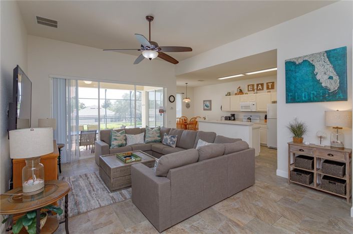 Image No.6-5 Bed House for sale