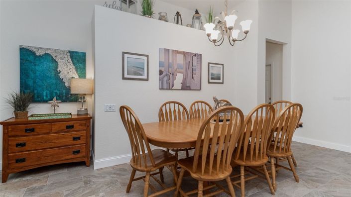 Image No.7-5 Bed House for sale