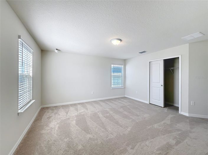 Image No.40-6 Bed House for sale