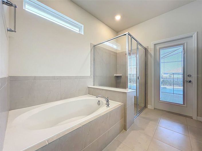 Image No.51-6 Bed House for sale