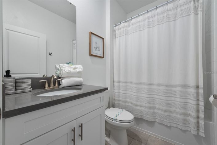 Image No.18-6 Bed House for sale