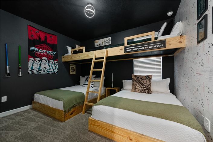 Image No.30-6 Bed House for sale