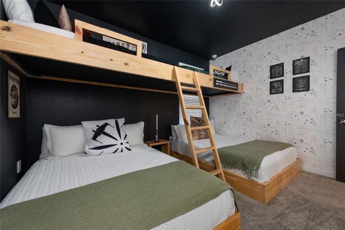 Image No.31-6 Bed House for sale