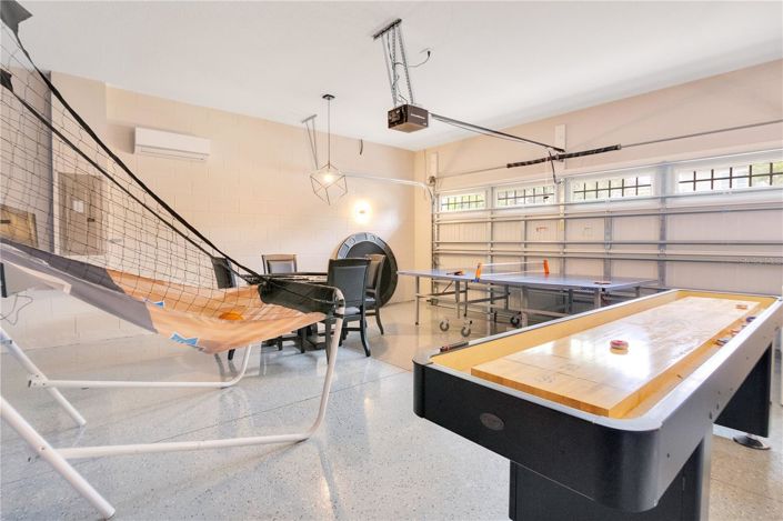 Image No.31-8 Bed House for sale