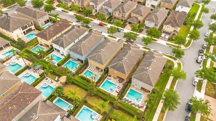 Image No.42-8 Bed House for sale